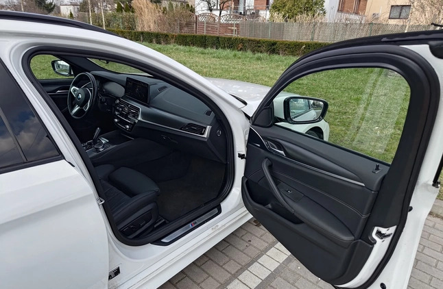 BMW Seria 5 cena 179998 przebieg: 95060, rok produkcji 2021 z Wrocław małe 301